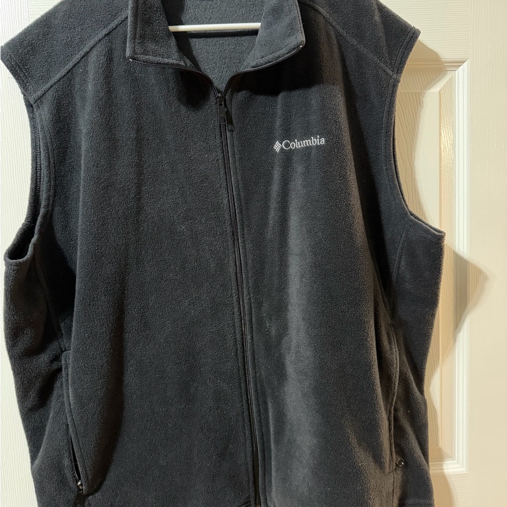 Columbia Charcoal Sleeveless Fleece Jacket